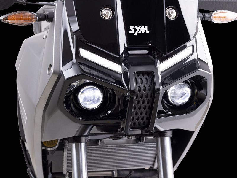 NH R 300 - Image 4